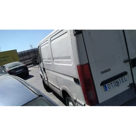 IVECO DAILY CAJA CERRADA (1999 =>) '2000 * BLANCO
