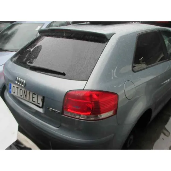 AUDI A3 (8P) '2004 1.9 TDI AMBIENTE AZUL CLARO