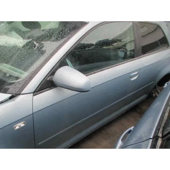 AUDI A3 (8P) '2004 1.9 TDI AMBIENTE AZUL CLARO
