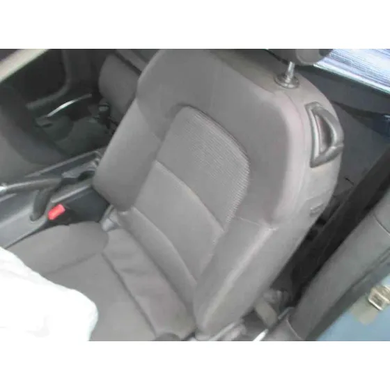 AUDI A3 (8P) '2004 1.9 TDI AMBIENTE AZUL CLARO