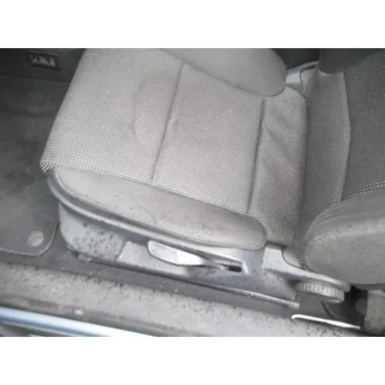 AUDI A3 (8P) '2004 1.9 TDI AMBIENTE AZUL CLARO