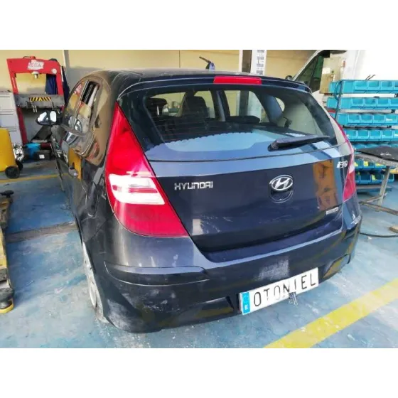 HYUNDAI I30 '2011 CLASSIC GL NEGRO