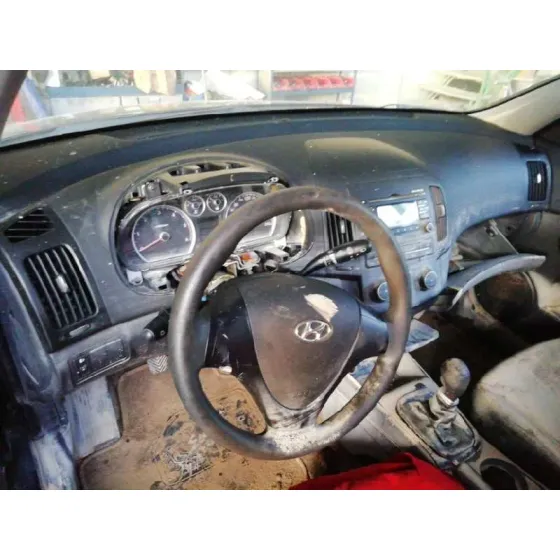 HYUNDAI I30 '2011 CLASSIC GL NEGRO