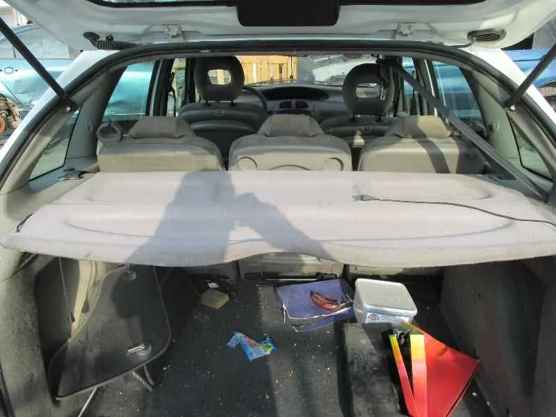 CITROEN XSARA PICASSO '2000 2.0 HDI EXCLUSIVE BLANCO