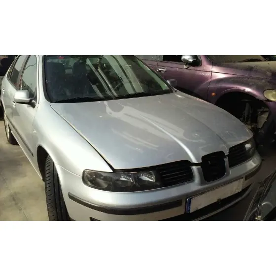 SEAT LEON (1M1) '2001 SIGNO PLATA