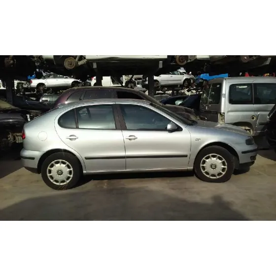SEAT LEON (1M1) '2001 SIGNO PLATA