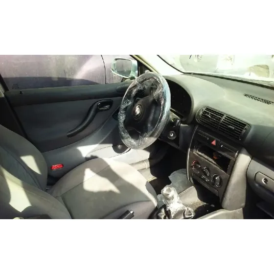 SEAT LEON (1M1) '2001 SIGNO PLATA