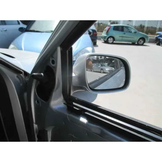 SEAT LEON (1M1) '2001 SIGNO PLATA