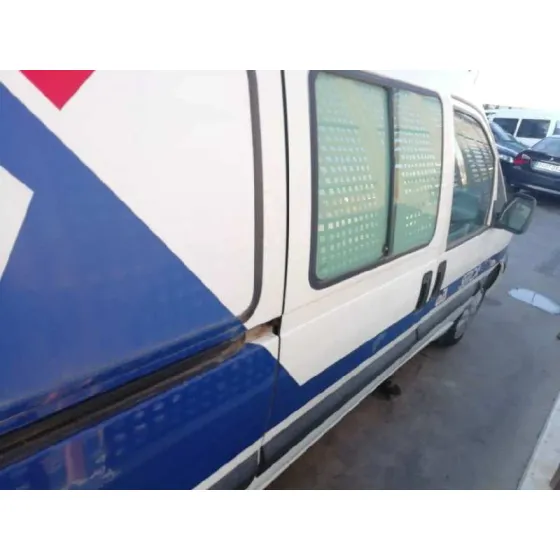 FIAT SCUDO (222) '2004 2.0 JTD FAMILIAR (5 ASIENTOS) BLANCO