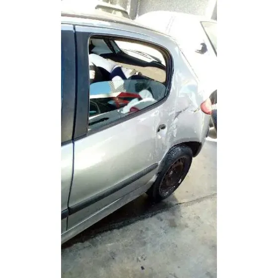PEUGEOT 206 BERLINA '2002 XR PLATA