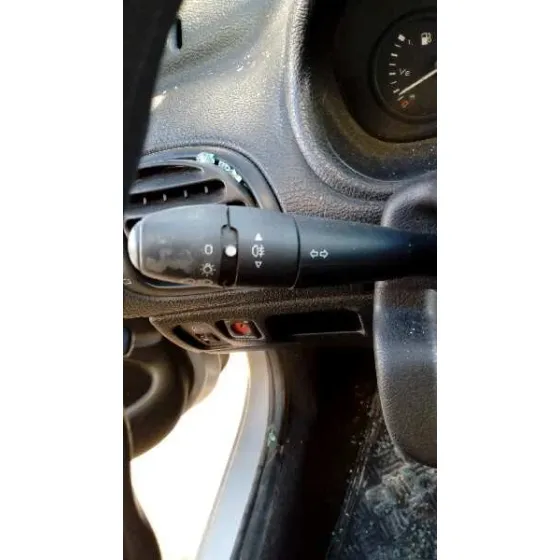 PEUGEOT 206 BERLINA '2002 XR PLATA