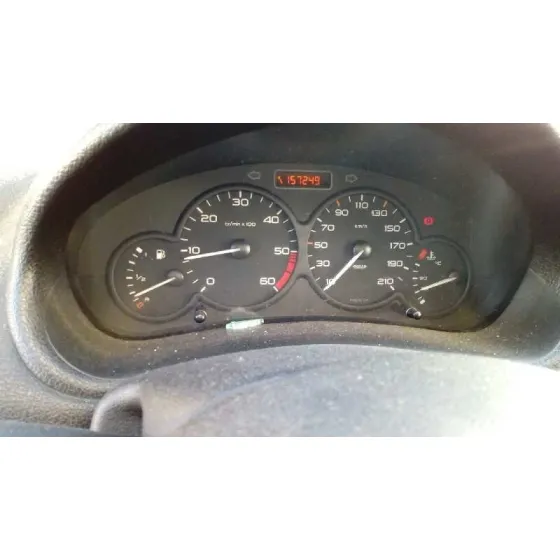 PEUGEOT 206 BERLINA '2002 XR PLATA