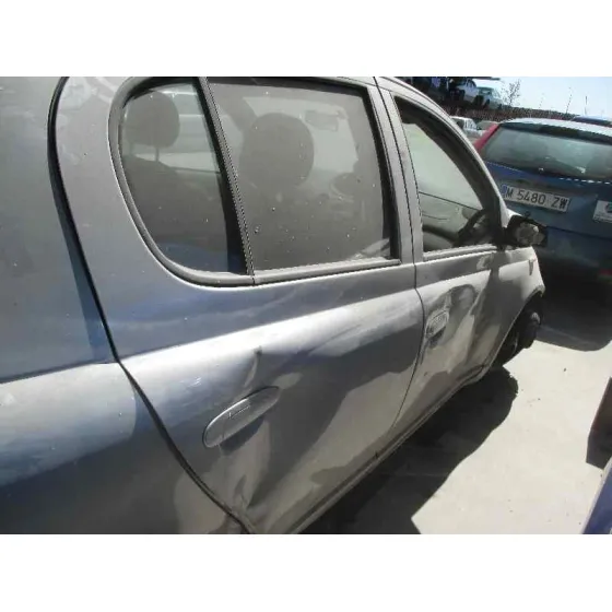 TOYOTA YARIS (NCP1/NLP1/SCP1) '2000 1.0 LINEA LUNA PLATA
