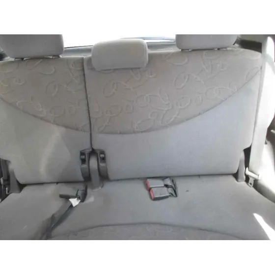 TOYOTA YARIS (NCP1/NLP1/SCP1) '2000 1.0 LINEA LUNA PLATA