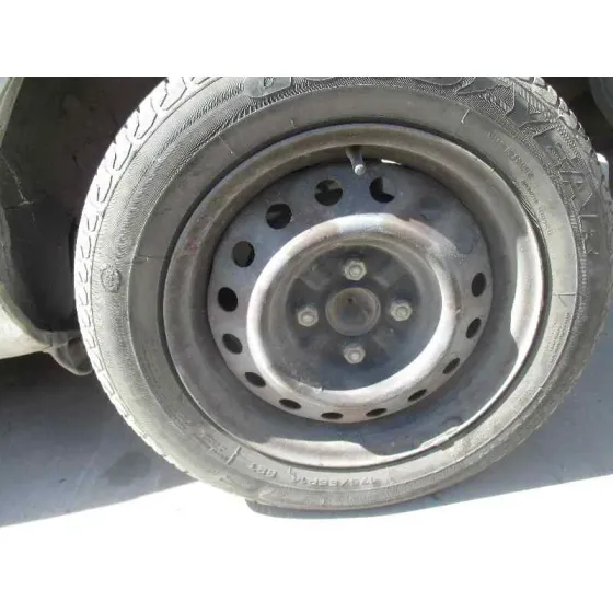 TOYOTA YARIS (NCP1/NLP1/SCP1) '2000 1.0 LINEA LUNA PLATA