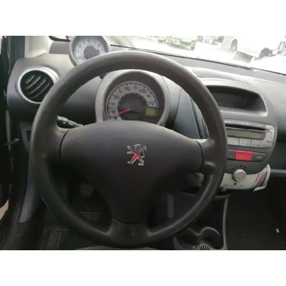 PEUGEOT 107 '2007 URBAN NEGRO