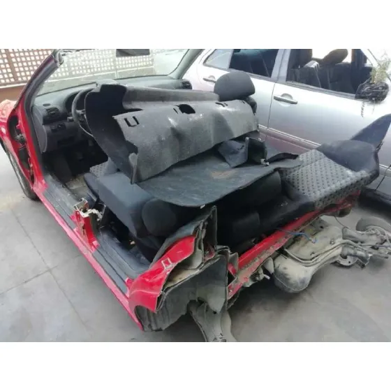 SEAT LEON (1M1) '2001 1.6 16V ROJO