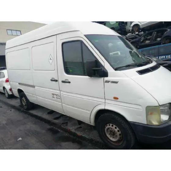 VOLKSWAGEN LT CAJA CERRADA / COMBI (MOD. 1997) '2003 LT 35 COMBI / TECHO ELEVADO BLANCO