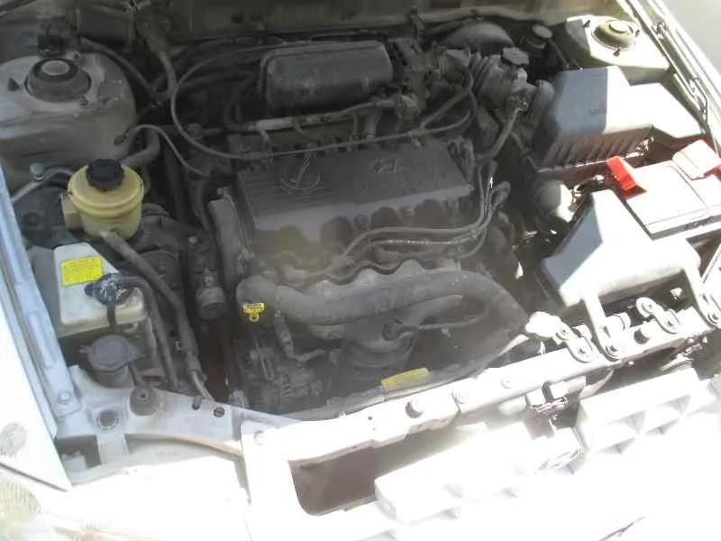 HYUNDAI ACCENT (LC) '2000 1.3 CAT PLATA