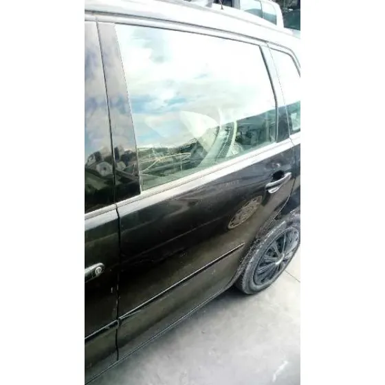 VOLKSWAGEN POLO (9N1) '2003 HIGHLINE NEGRO