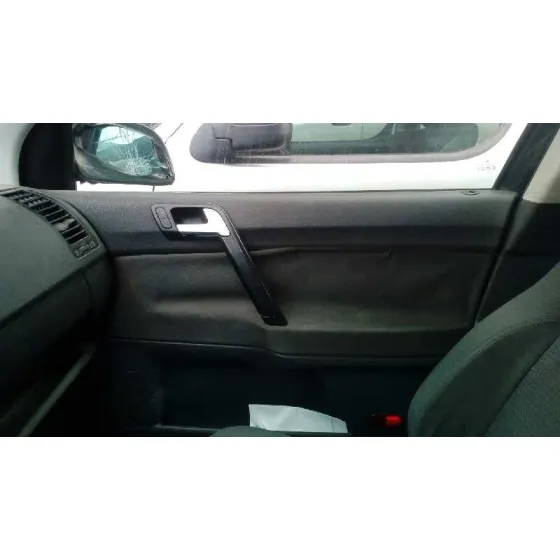 VOLKSWAGEN POLO (9N1) '2003 HIGHLINE NEGRO