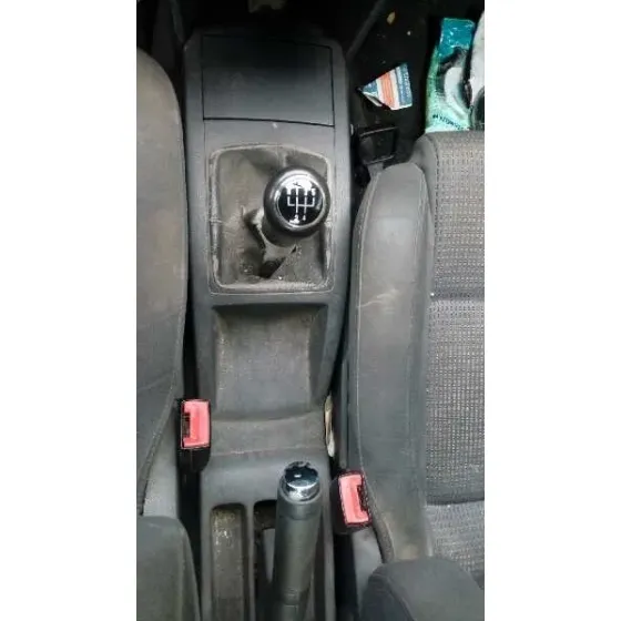 VOLKSWAGEN POLO (9N1) '2003 HIGHLINE NEGRO