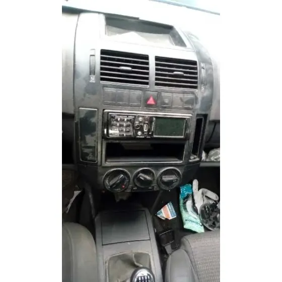 VOLKSWAGEN POLO (9N1) '2003 HIGHLINE NEGRO