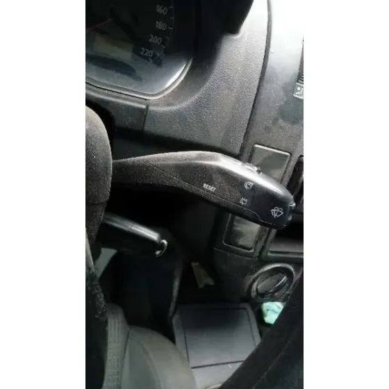 VOLKSWAGEN POLO (9N1) '2003 HIGHLINE NEGRO