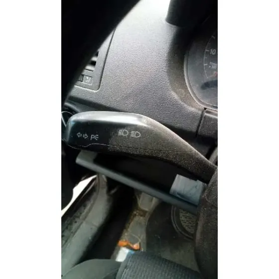 VOLKSWAGEN POLO (9N1) '2003 HIGHLINE NEGRO