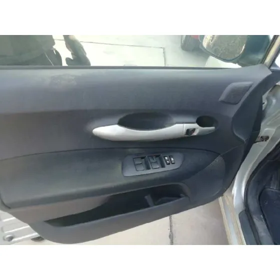 TOYOTA AURIS '2007 LUNA GRIS PLATA