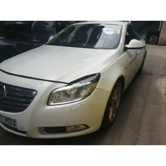 OPEL INSIGNIA BERLINA '2011 SPORT 4X4 BLANCO