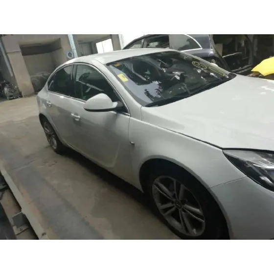 OPEL INSIGNIA BERLINA '2011 SPORT 4X4 BLANCO