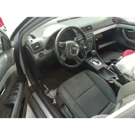 AUDI A4 BERLINA (8E) '2006 2.0 TDI 16V (103KW) GRIS