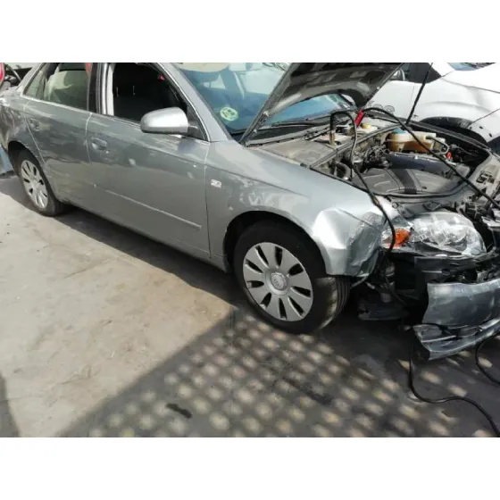 AUDI A4 BERLINA (8E) '2006 2.0 TDI 16V (103KW) GRIS
