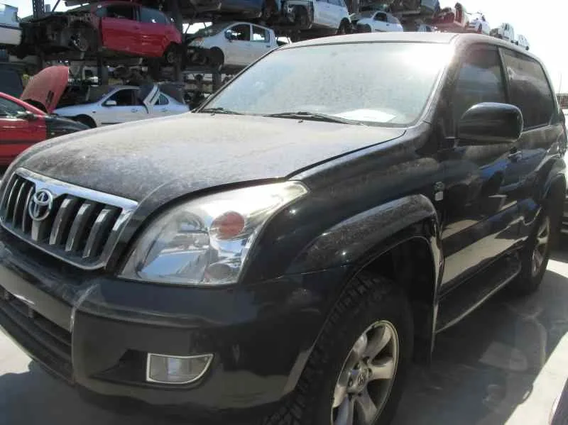 TOYOTA LAND CRUISER (J12) '2005 3.0 TURBODIESEL NEGRO
