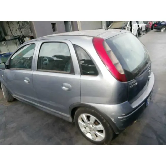 OPEL CORSA C '2006 SILVERLINE GRIS