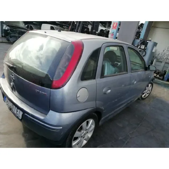 OPEL CORSA C '2006 SILVERLINE GRIS