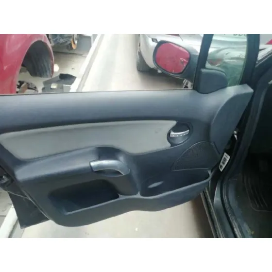 CITROEN C3 '2004 1.4 HDI SX NEGRO