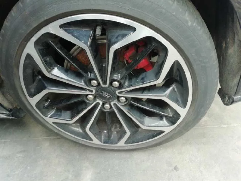 FORD FOCUS '2022 ST-LINE NEGRO