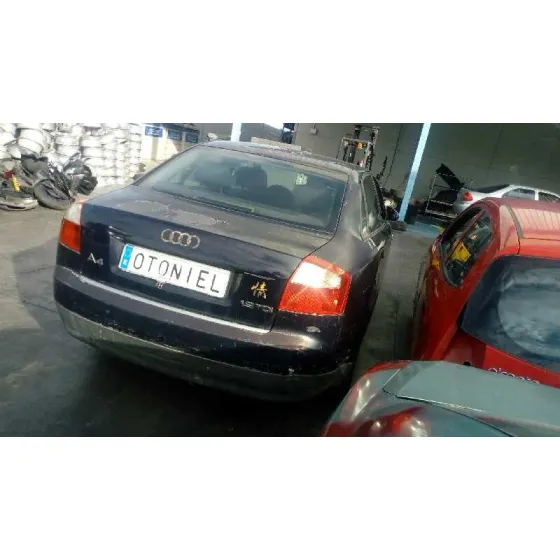 AUDI A4 BERLINA (8E) '2004 1.9 TDI (96KW) AZUL