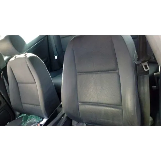 AUDI A4 BERLINA (8E) '2004 1.9 TDI (96KW) AZUL