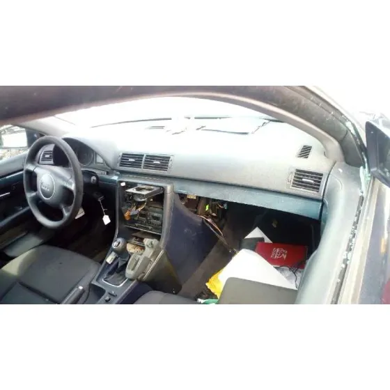 AUDI A4 BERLINA (8E) '2004 1.9 TDI (96KW) AZUL