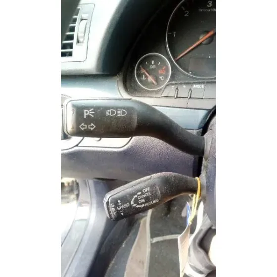 AUDI A4 BERLINA (8E) '2004 1.9 TDI (96KW) AZUL