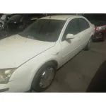 FORD MONDEO BERLINA (GE) '2001 AMBIENTE BLANCO