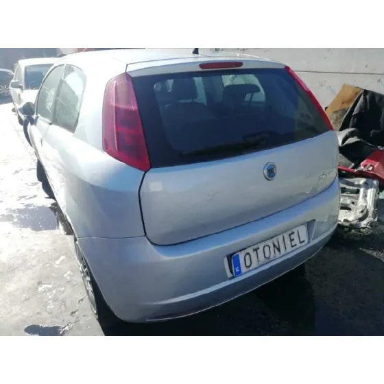 FIAT GRANDE PUNTO (199) '2005 1.3 16V MULTIJET ACTIVE (55KW) GRIS PLATA