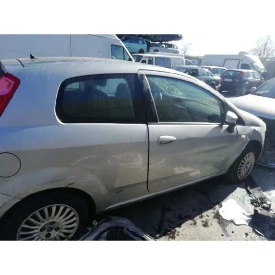 FIAT GRANDE PUNTO (199) '2005 1.3 16V MULTIJET ACTIVE (55KW) GRIS PLATA