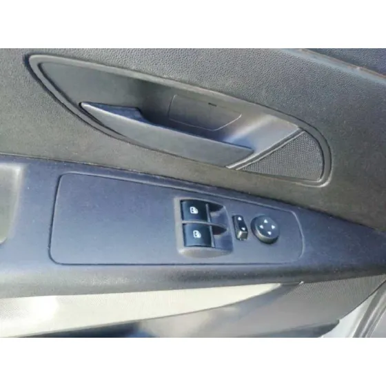 FIAT GRANDE PUNTO (199) '2005 1.3 16V MULTIJET ACTIVE (55KW) GRIS PLATA