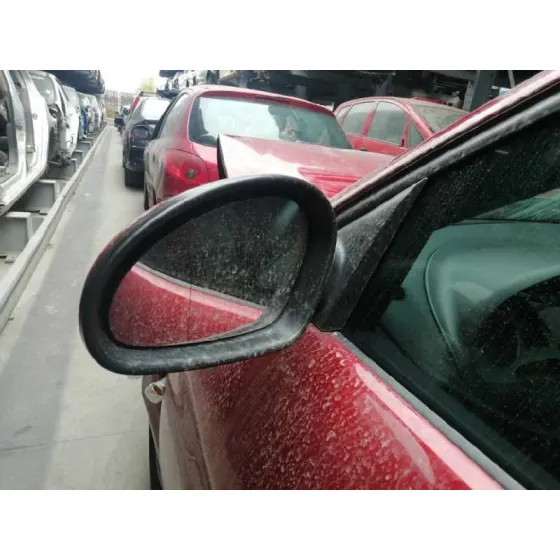 SEAT IBIZA (6L1) '2006 1.4 TDI CAT (BNM) ROJO