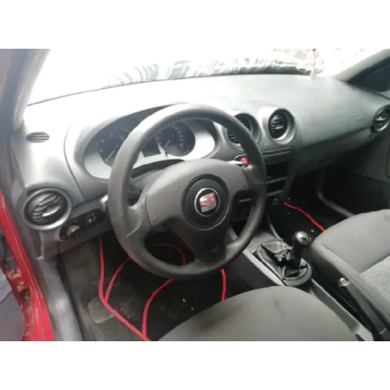 SEAT IBIZA (6L1) '2006 1.4 TDI CAT (BNM) ROJO