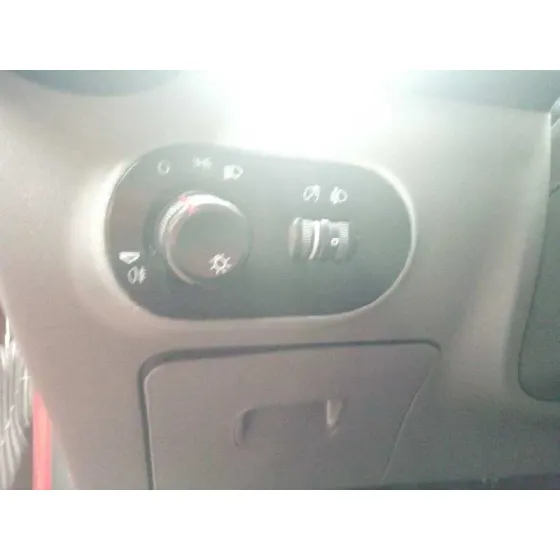 SEAT IBIZA (6L1) '2006 1.4 TDI CAT (BNM) ROJO